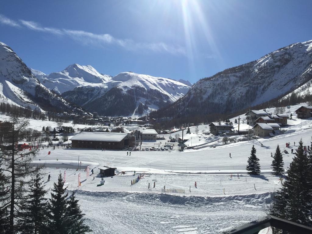 White Paradise Val-d'Isere Room photo